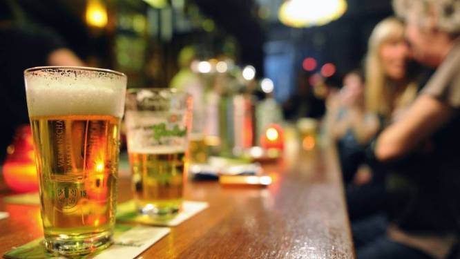 Kroegen moeten 's nachts weer eerder dicht, maar dat stuit op kritiek: ‘Dit zorgt juist voor meer overlast’