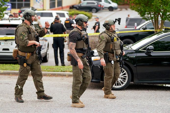 Politie op de plek van de schietpartij in Columbia, South Carolina.