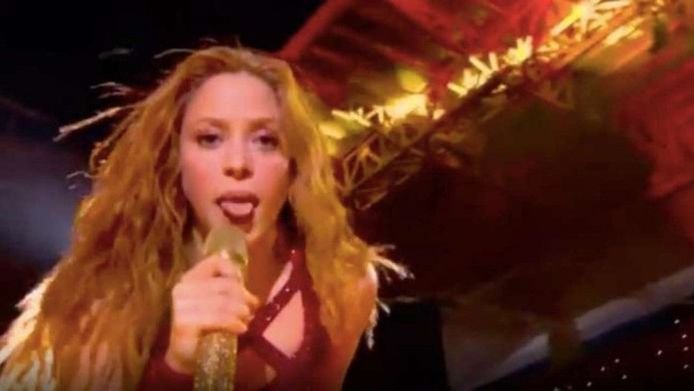 De tong van Shakira ging massaal over de tongen.