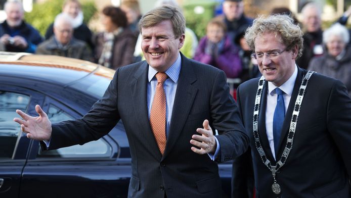 Koning Willem-Alexander en burgemeester Arnoud Rodenburg
