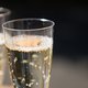 Feit of fabel: champagne en andere bubbels smaken anders in een plastic glas