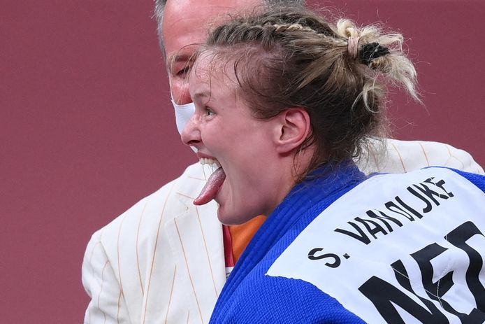 Sanne van Dijke draagt bronzen medaille op aan overleden ...