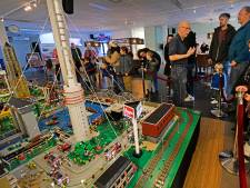 Miljoenen steentjes en jaren werk: in Hengelo exposeren ‘Adult Fans of Lego’ hun mooiste creaties