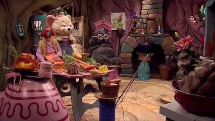 23. Als de muis van huis is