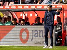 PSV-coach Schmidt trots na belangrijke zege in Utrecht: ‘We willen drie titels winnen’