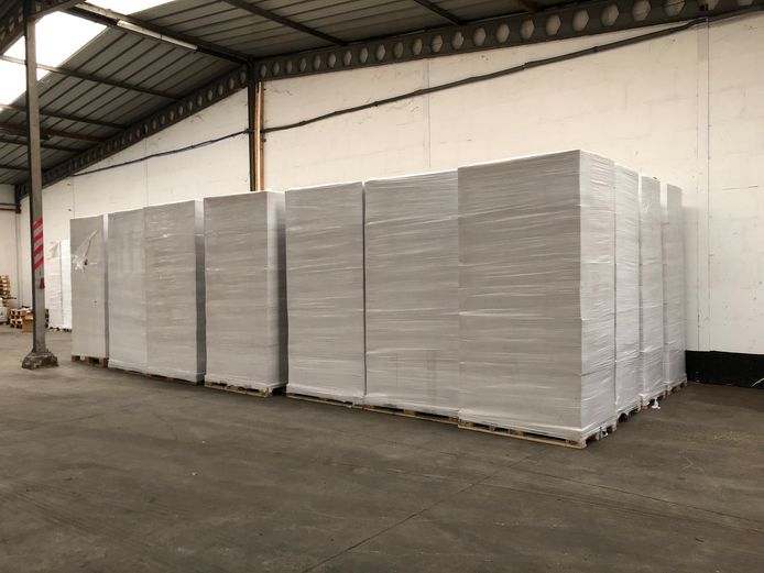 9 miljoen illegale sigaretten gevonden in Klundert; voor 1,5 miljoen