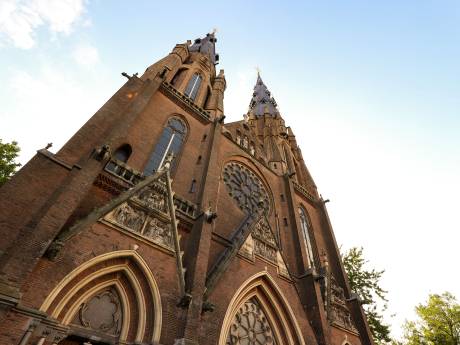 Eerste studie naar optillen Catharinakerk in Eindhoven