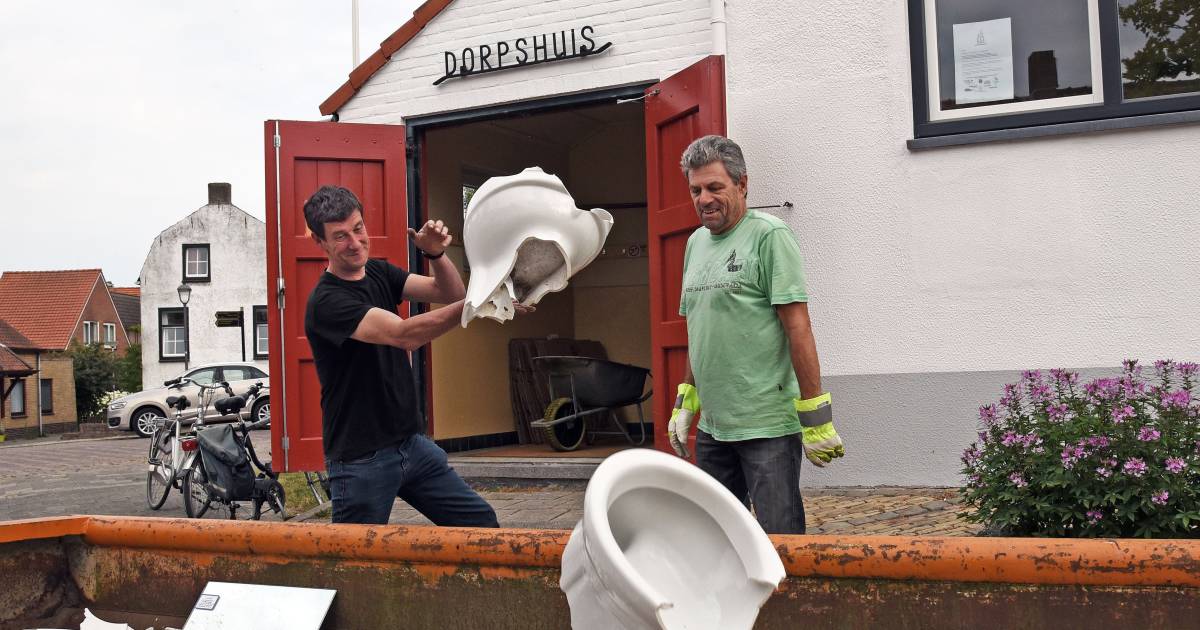 Hitte of niet: inwoners Waterlandkerkje klussen keihard aan dorpshuis
