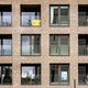 Wat moeten Amsterdammers doen om wél aan een huurwoning te komen? ‘Mensen bellen ons met smeekbedes’
