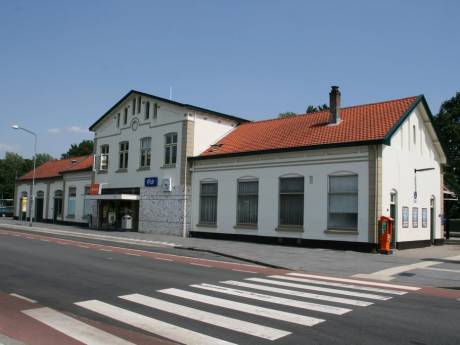 Man op Eerste Pinksterdag in elkaar geslagen op station Nijkerk: ‘Slachtoffer is flink mishandeld’