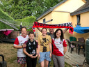 De familie Smiesing is zó fan van FC Utrecht dat ze naar iedere thuiswedstrijd gaat. Maar daar moet ze wel in totaal zeven uur voor rijden.