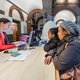 Vrouwelijke gemeenteambtenaar verdient voor het eerst meer dan mannelijke collega