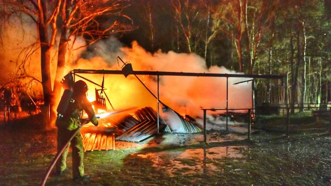 Clubhuis hondenschool en Kringgroep Waalre volledig verwoest door brand