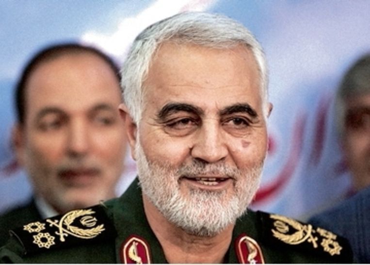 ‘Ik vermoed dat we achteraf gaan zeggen: ‘De Derde Wereldoorlog begon op 3 januari 2020, toen de Amerikaanse drone-aanval op generaal Soleimani alle andere dominosteentjes deed omvallen’’ Beeld 