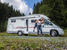 Mannen legen het toilet, vrouwen staan in de keuken: zo kamperen Nederlanders in een camper