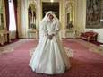 La robe de mariée de Diana recréée pour la nouvelle saison de The Crown: “Quatre mois de travail, des milliers d’euros”