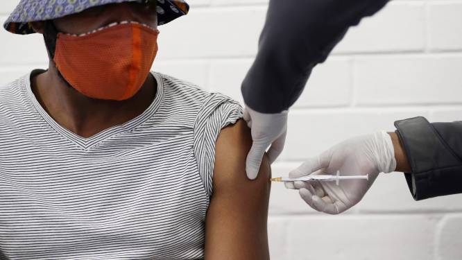 Le vaccin d'Oxford offre des résultats “extrêmement prometteurs”