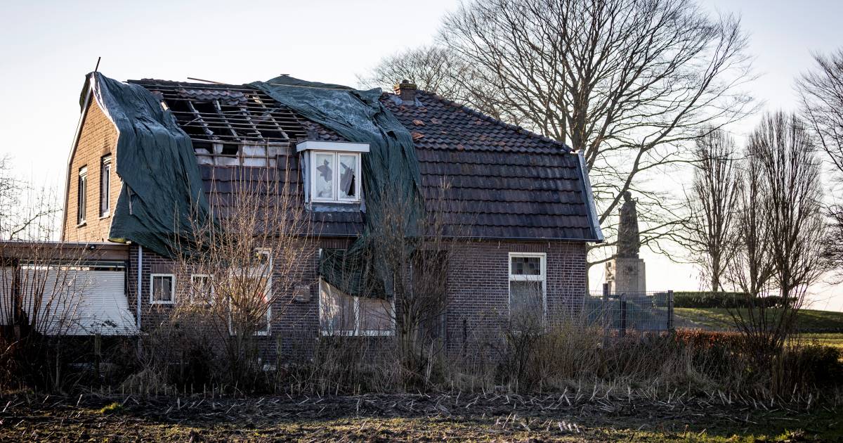 Uitgebrand Huis Voor 425.000 Euro Te Koop In Tubbergen (Maar Dan Woon Je  Wel Prachtig) | Tubbergen | Tubantia.Nl