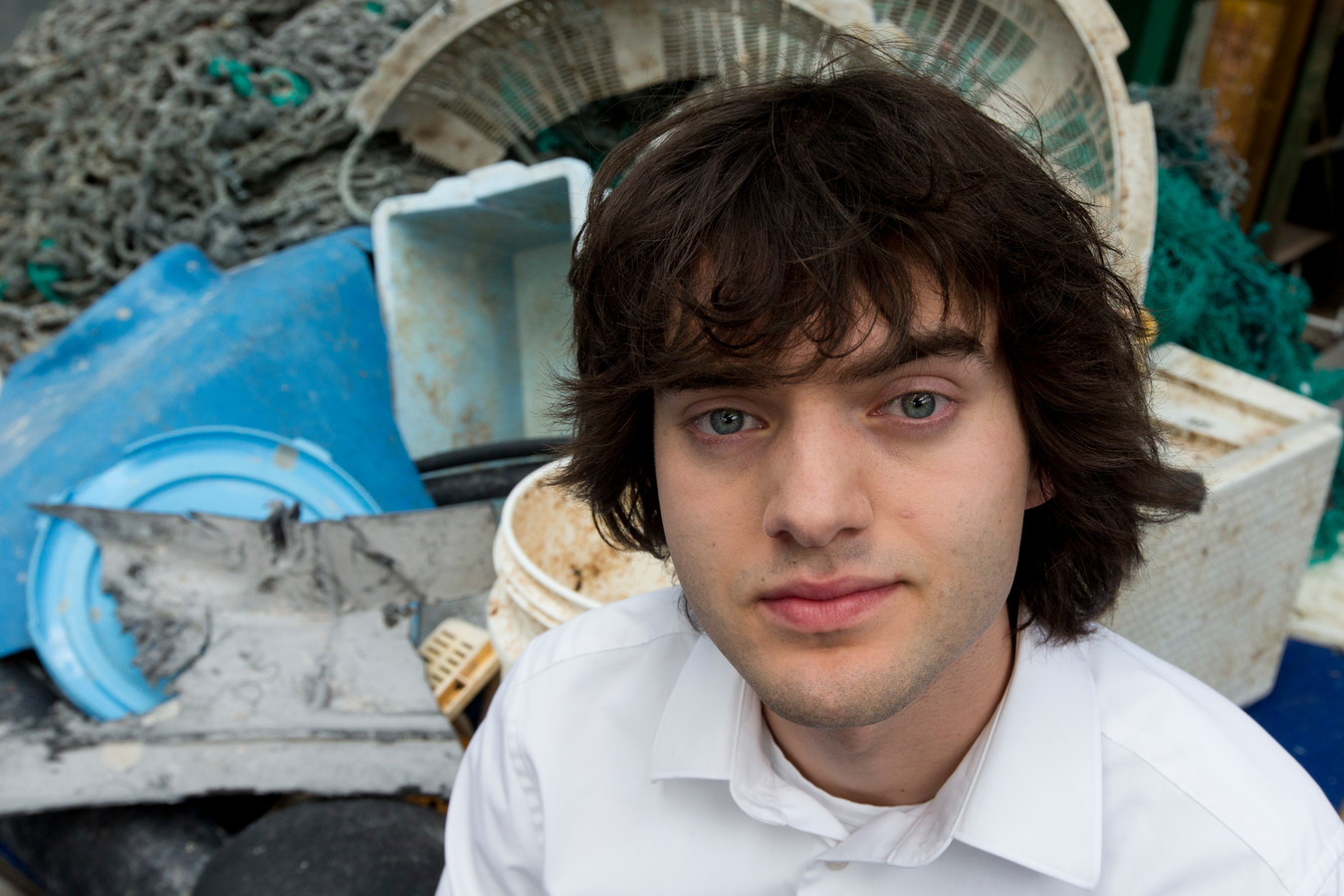 Boyan Slats plasticvanger veegt met succes afval op in de oceaan Foto
