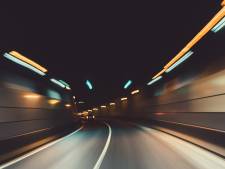 ‘Waarom zijn tunnels zo slecht verlicht? Levensgevaarlijk!’