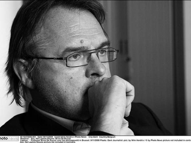 Verhofstadt geschokt na overlijden De Ruyver: "Een van m'n beste medewerkers die goede kameraad werd"