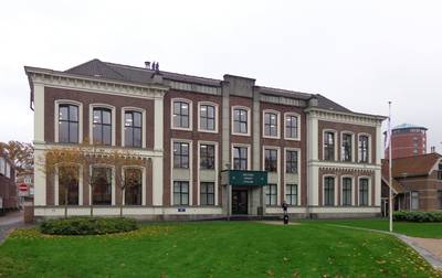 Deltion Sprint Lyceum in Zwolle gesloten vanwege ‘bedreiging’, leerlingen gevraagd thuis te blijven
