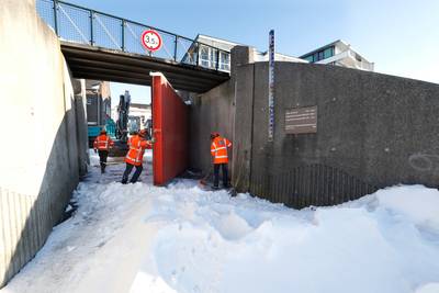 Water daalt: kadedeur in Tolkamer staat weer open
