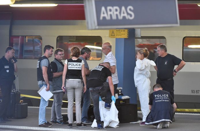 Op 21 augustus 2015 konden drie Amerikaanse reizigers vermijden hoe een in Brussel-Zuid opgestapte terrorist een kalasjnikov leegschoot in een volle reizigerscoupé.