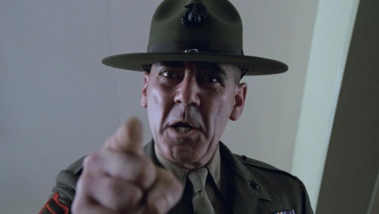 R. Lee Ermey als drillsergeant in Full Metal Jacket Beeld Screenshot