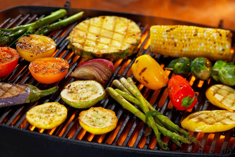 Groenten grillen op de barbecue: hoe gezond is dat? Beeld Getty Images
