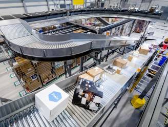 De strijd om het postpakket is losgebarsten: PostNL zet definitief voet aan wal in België met gigantisch distributiecentrum