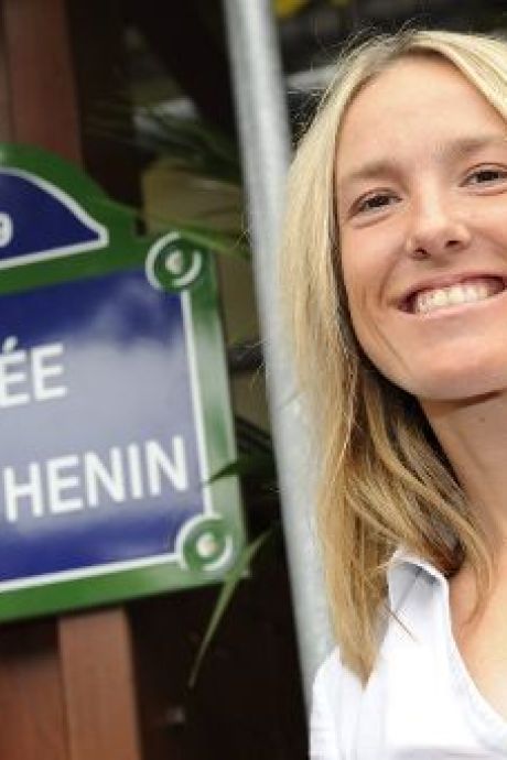 Justine Henin inaugure sa propre allée à Roland Garros