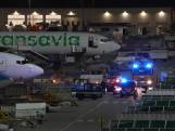 Toestel met barst in een ruit landt op Eindhoven Airport
