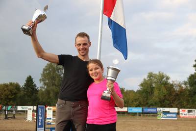 Rosalynn Roelink en Wouter Hermelink uitgeroepen tot ‘beste ruiters’ Pasruiters