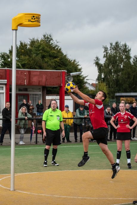 Uitslagen en verslagen korfbal: Weer nederlaag NKC’51, DOS-WK sterkste in Twentse derby, Achilles wint Almelose derby