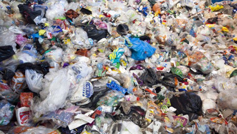 Continu Ontvanger boog Toch inzameling plastic afval | Het Parool
