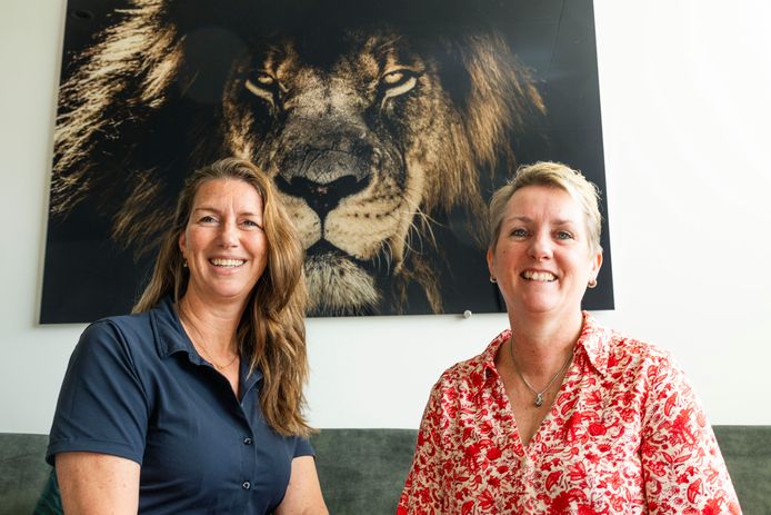 Sylvia Dijkshoorn en Sylvia van Leeuwen van Stichting ForMe zijn bezig met een wooninitiatief voor jongeren met een beperking.