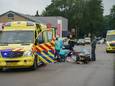 De scooterrijdster raakte donderdagmiddag ernstig gewond aan de Amperestraat in Zevenaar