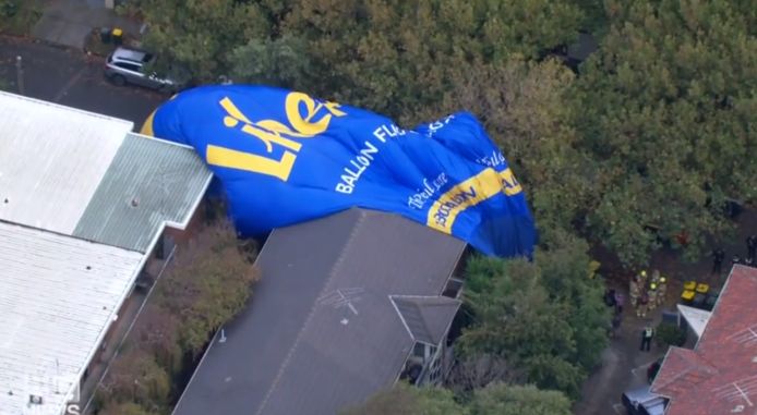 Luchtballon stort neer in Melbourne