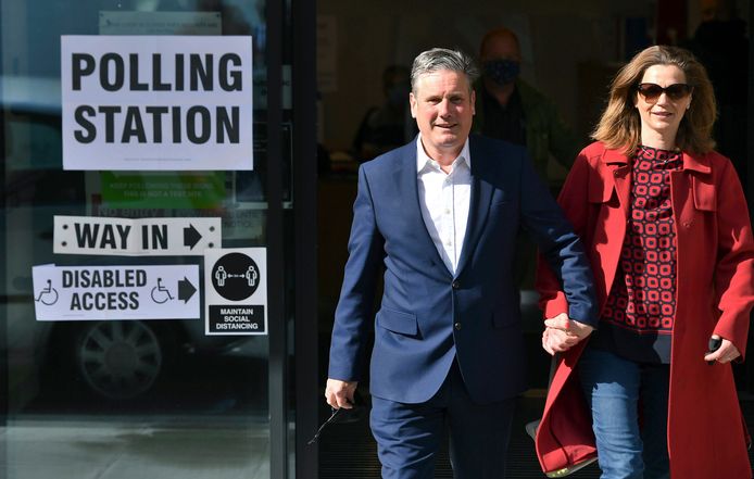 Labourleider Keir Starmer en zijn vrouw Victoria brachten hun stem voor de burgemeesterverkiezingen in Londen uit.