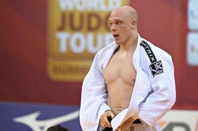 Henk Grol Ze Mogen Me Wel Dankbaar Zijn Anders Had Ik De Hele Judoploeg Besmet Andere Sporten Ad Nl