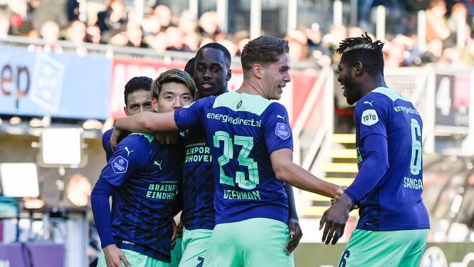 PSV worstelt zich langs Sparta en neemt afstand van Feyenoord