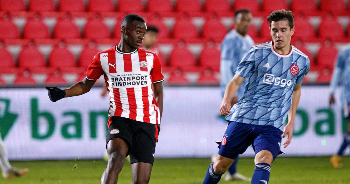 PSV koppelt een talentvolle middenvelder die tegen Helmond Sport direct kon starten  Eindhoven