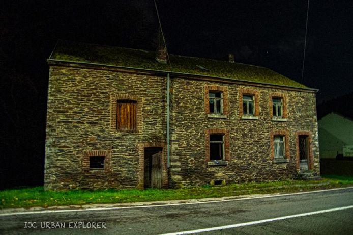 De leegstaande woning in Vecpré (Rendeux), vlakbij La Roche-en-Ardenne.