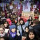 De Feminist March trekt door de stad: ‘Feminist tot in de kist!’