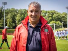 Henk ten Cate geniet als assistent: ‘Surinaams volkslied horen gaat dieper dan de hymne van de Champions League’
