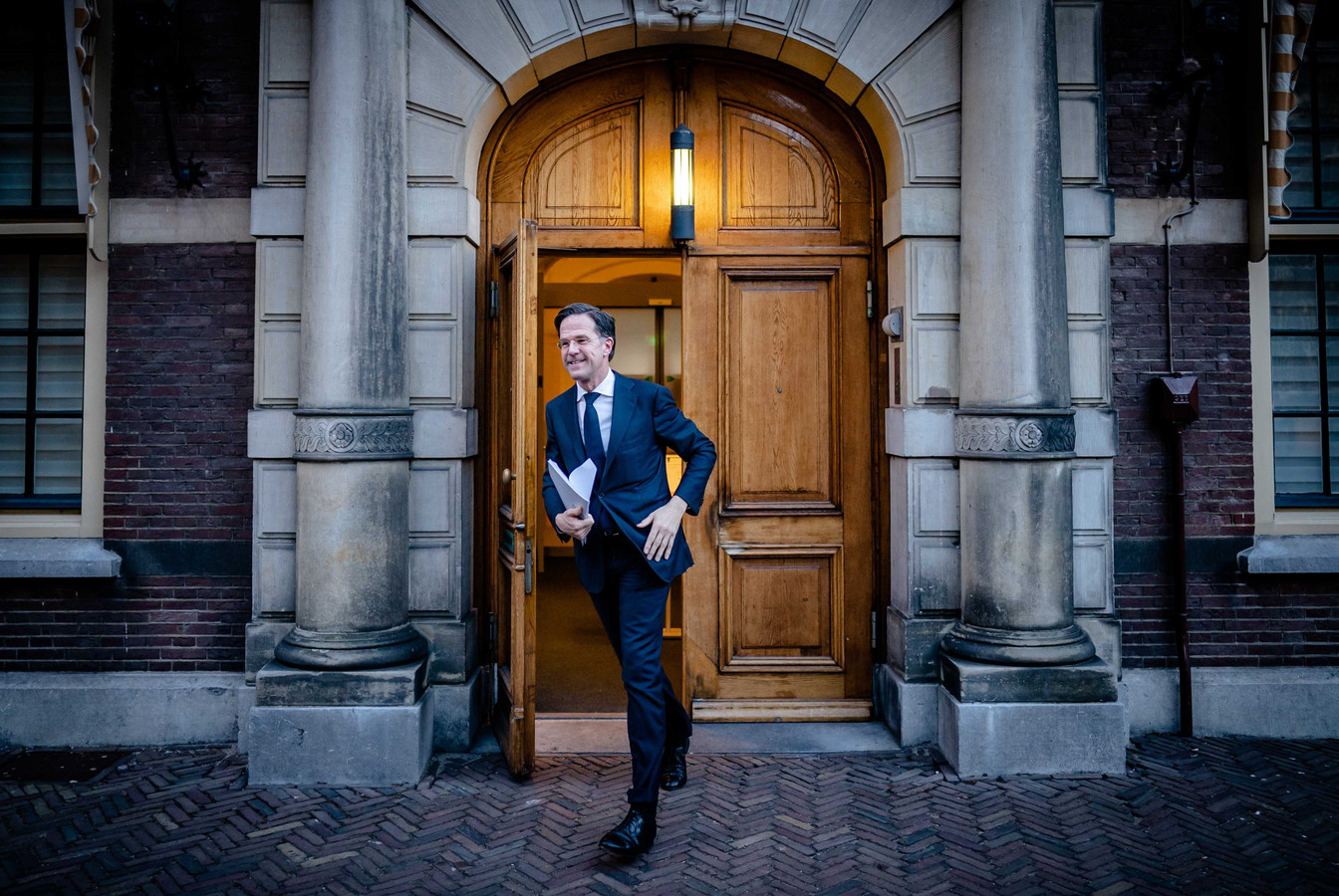 Mark Rutte (VVD) vandaag op het Binnenhof voor een tweede gesprek met informateur Herman Tjeenk Willink.
