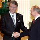 Hoe het Westen Poetin kan verslaan: ‘Hij stoort zich mateloos aan de internationale solidariteit’