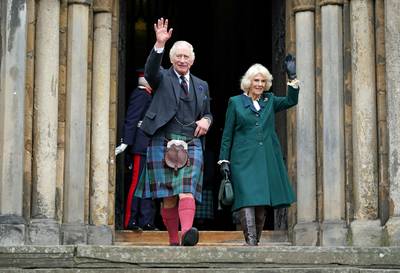 Britse krant The Times spreekt enkel nog van ‘Queen Camilla’, niet van de ‘Queen Consort’: “Meer controverse dan nodig”