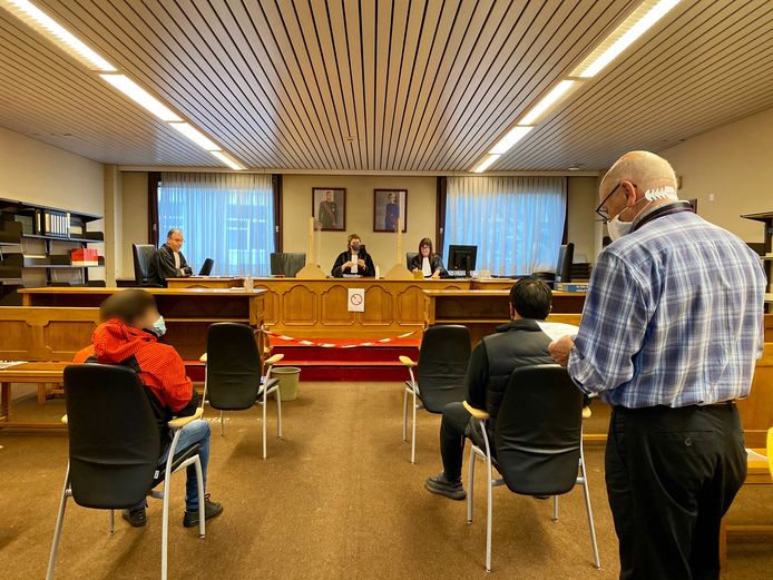 Dertig gedagvaarden op eerste coronazitting “Ik wist niet dat er een